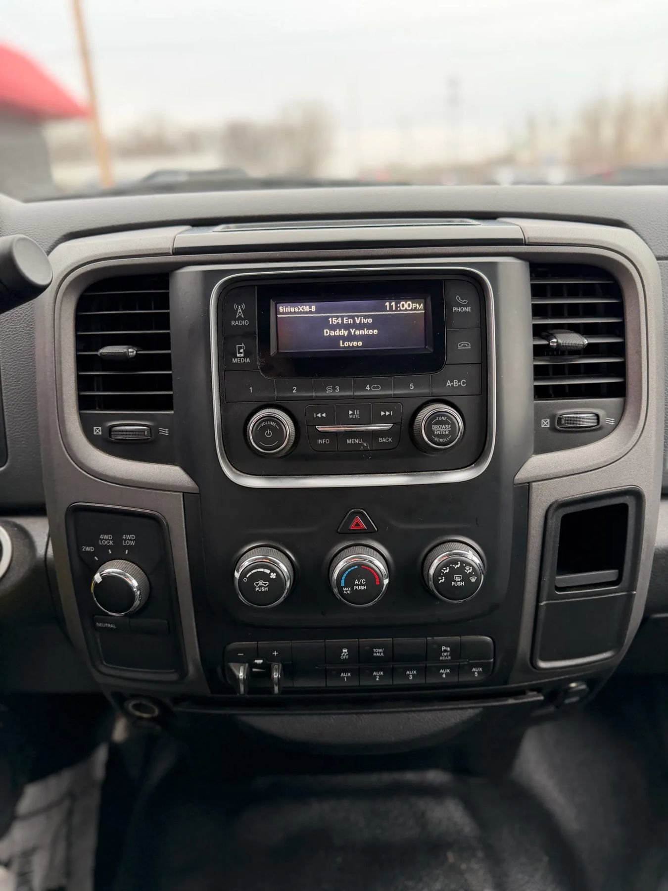 Used 2018 RAM 2500 Tradesman w/ Chrome Appearance Group image 13