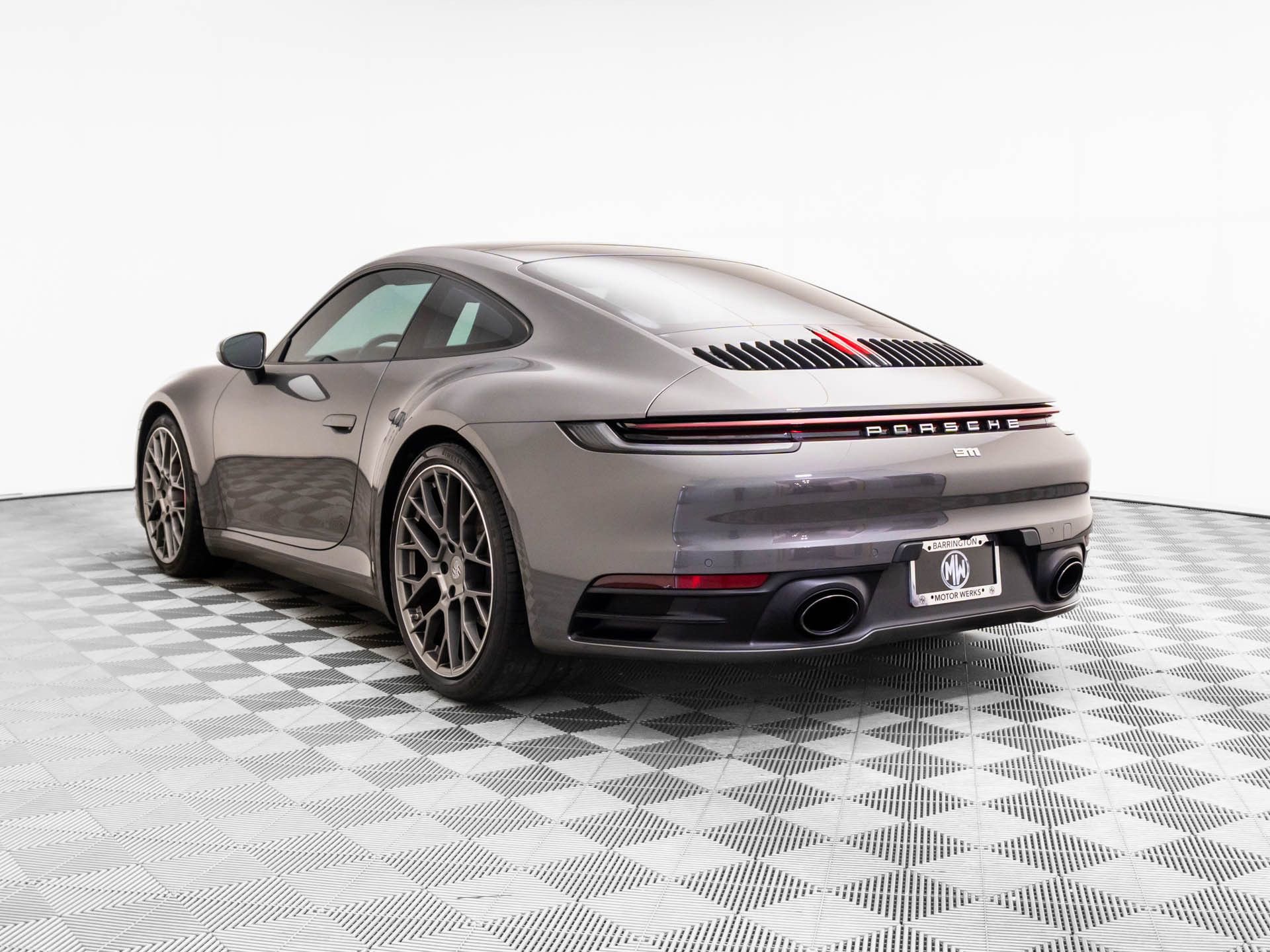 Used 2021 Porsche 911 Carrera image 3