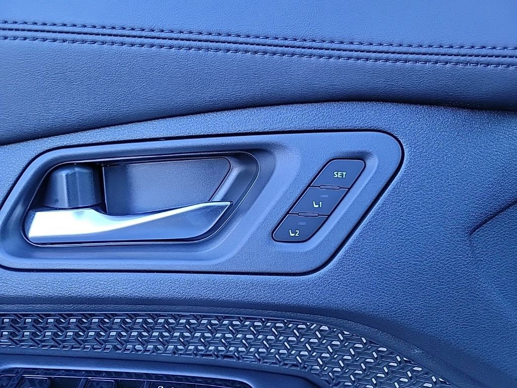 Used 2023 Nissan Ariya FWD image 35