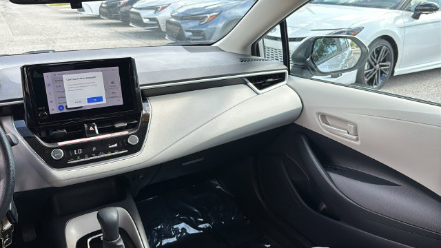 Certified 2025 Toyota Corolla LE FWD image 15