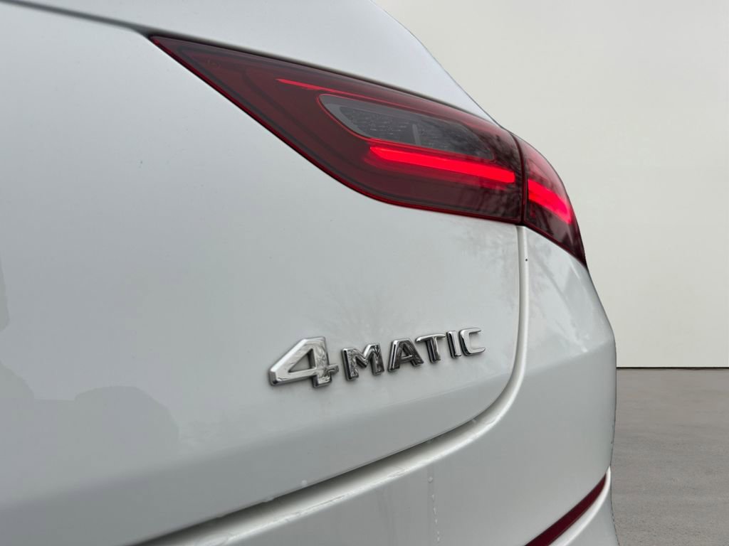 Used 2025 Mercedes-Benz CLA 250 4MATIC image 30