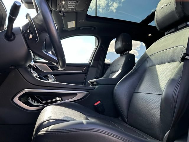 Used 2023 Jaguar F-PACE S AWD/4WD image 12