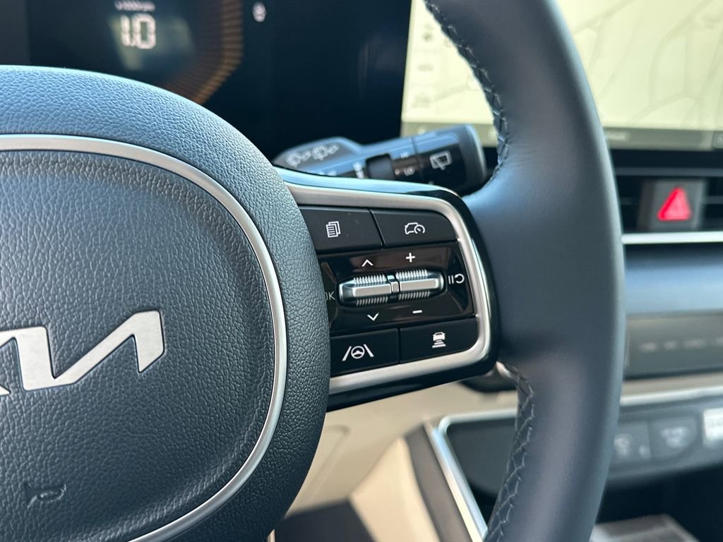 New 2026 Kia Carnival EX FWD image 23