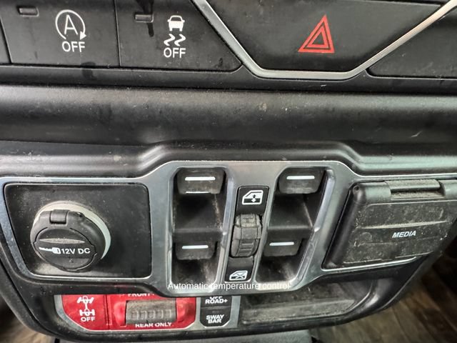 Used 2020 Jeep Gladiator Rubicon w/ Trailer Tow Package AWD/4WD image 19