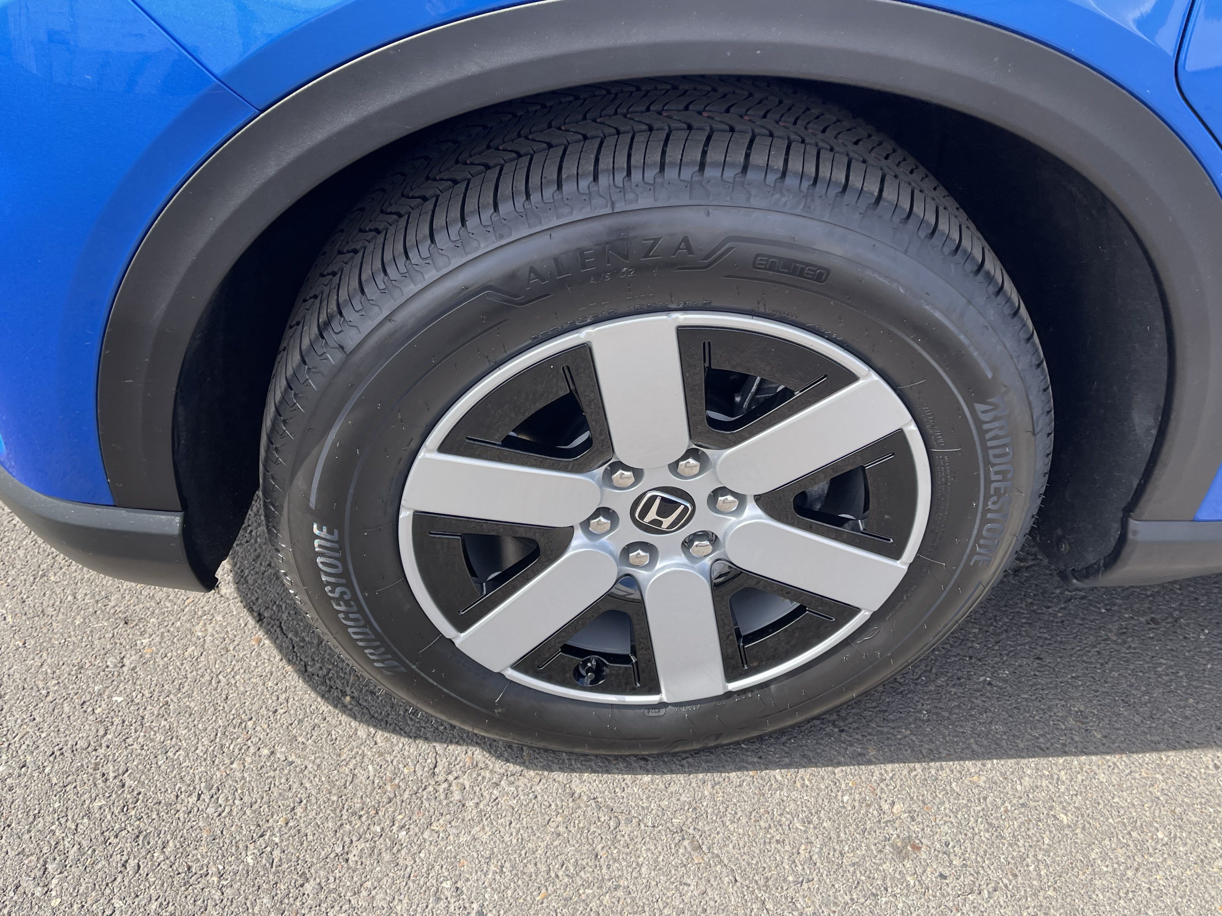 Used 2024 Honda Prologue EX image 9