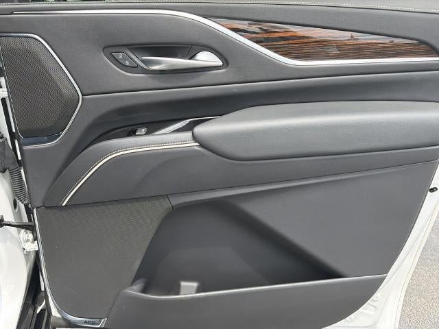 Certified 2023 Cadillac Escalade ESV Luxury w/ LPO, Illumination Package AWD/4WD image 16