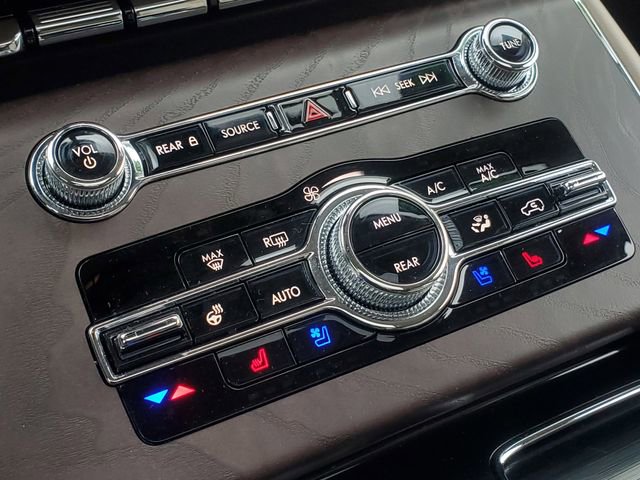 Certified 2024 Lincoln Aviator Reserve AWD/4WD image 22