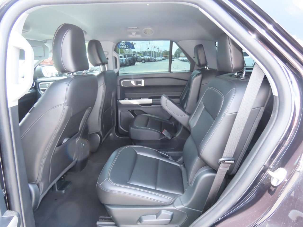 Certified 2023 Ford Explorer XLT w/ Equipment Group 202A RWD image 19