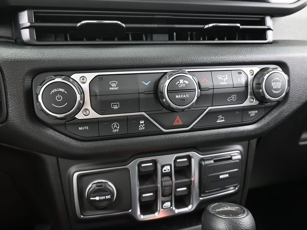 New 2026 Jeep Gladiator Sport AWD/4WD image 19