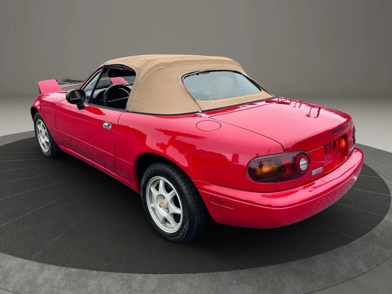 Used 1996 MAZDA MX-5 Miata image 22