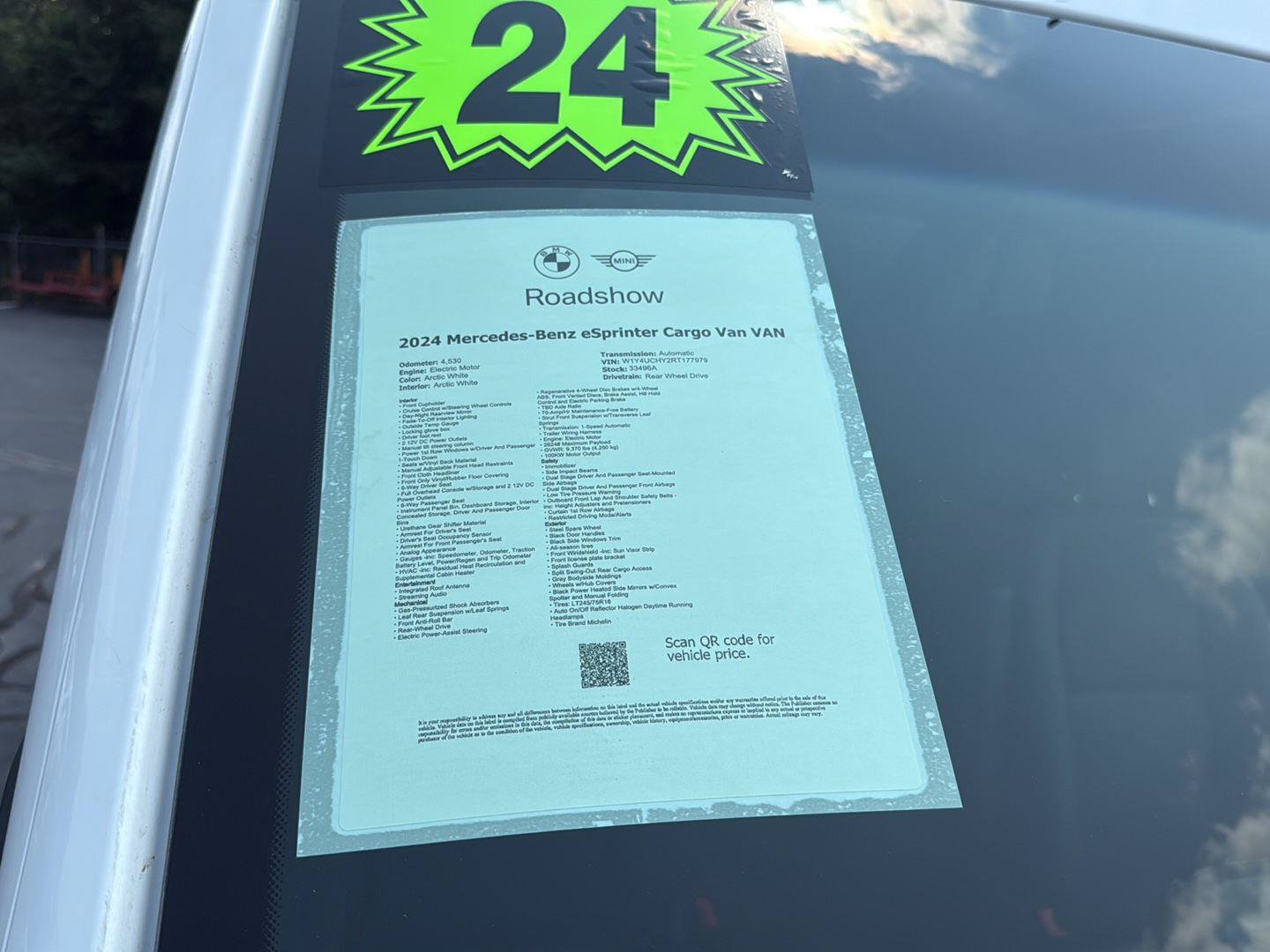 Used 2024 Mercedes-Benz eSprinter 170 Cargo image 18