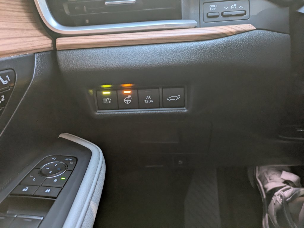 Used 2025 Toyota Grand Highlander AWD Hybrid image 26