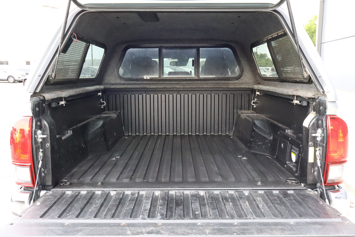 Used 2022 Toyota Tacoma TRD Off-Road image 14