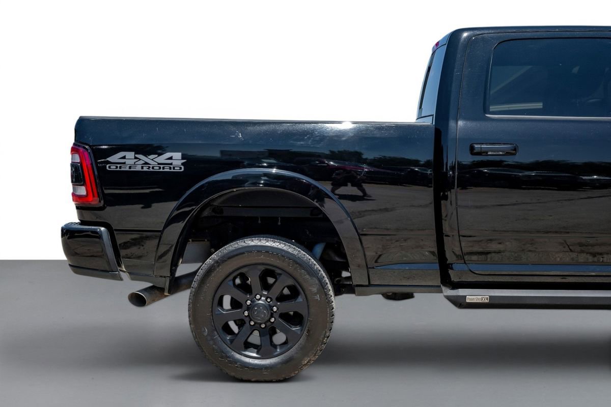 Used 2019 RAM 2500 Laramie w/ Black Appearance Package AWD/4WD image 6