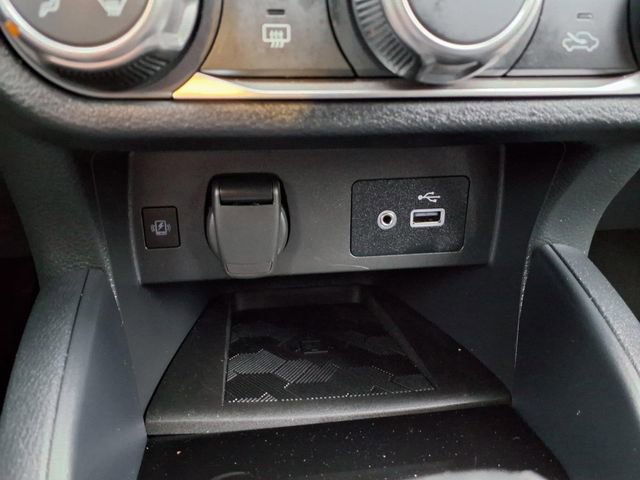 Used 2024 Nissan Versa SV w/ Trunk Package image 15