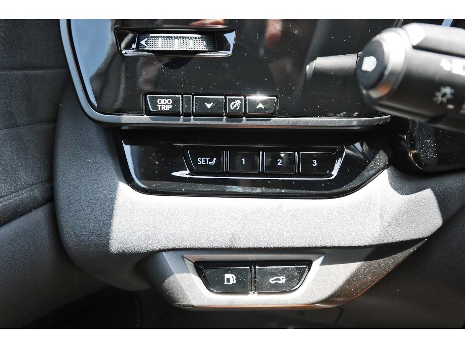 Used 2023 Lexus RX 350 FWD w/ Accessory Package (Z1) image 19