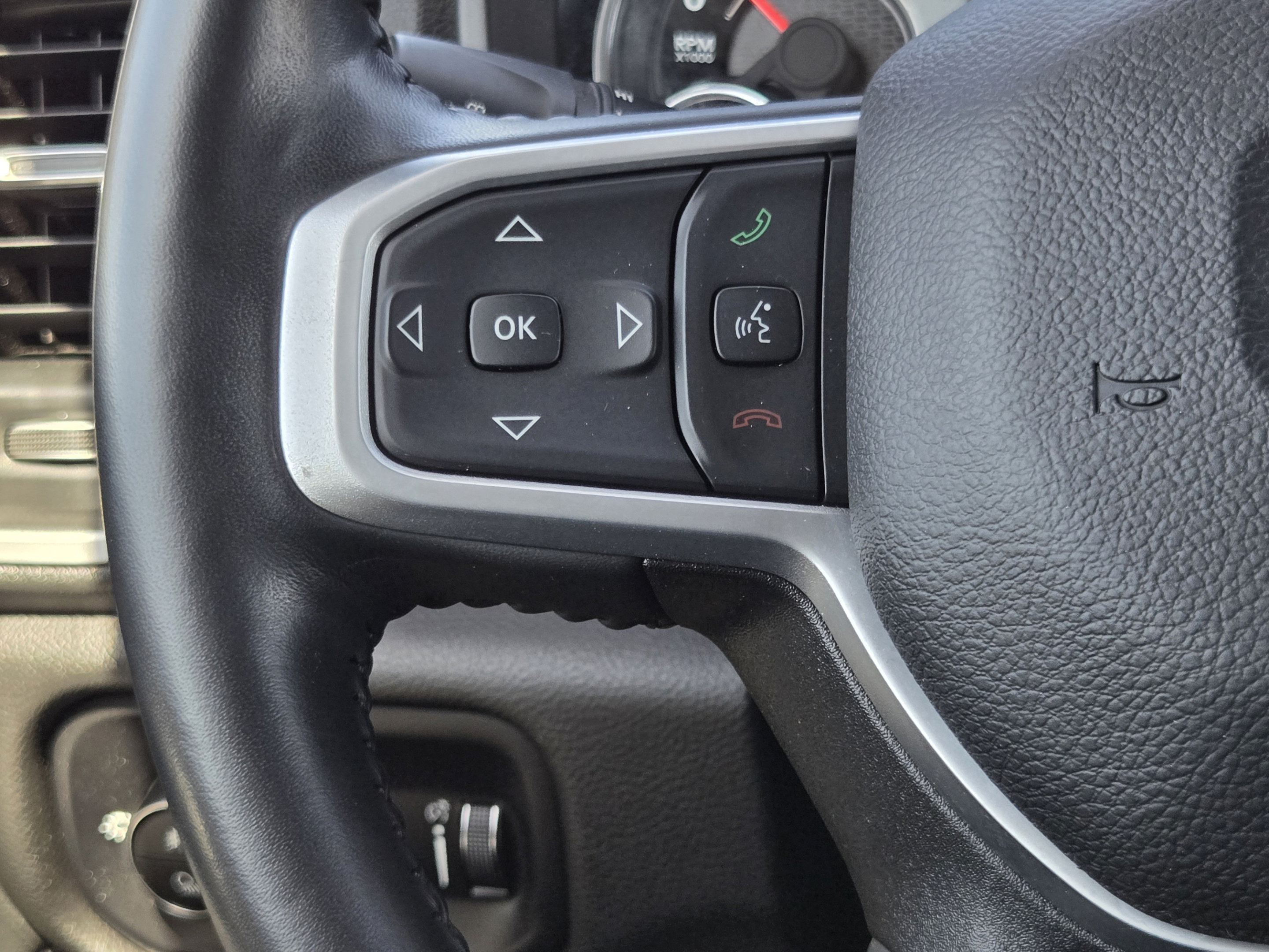Used 2023 RAM 1500 Big Horn AWD/4WD image 25