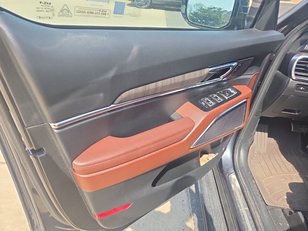 Used 2024 Kia Telluride SX Prestige image 7
