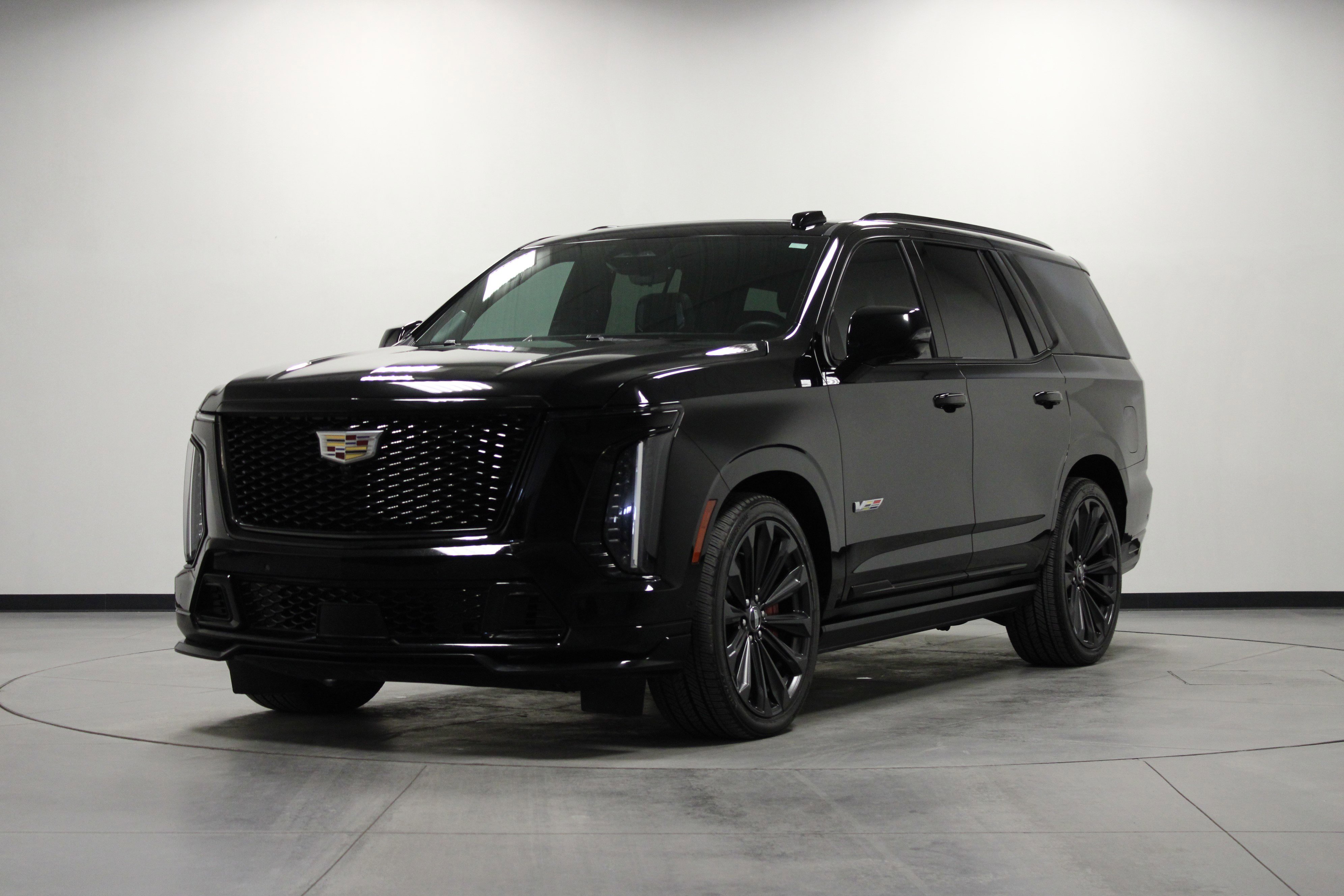 Used 2025 Cadillac Escalade V image 8