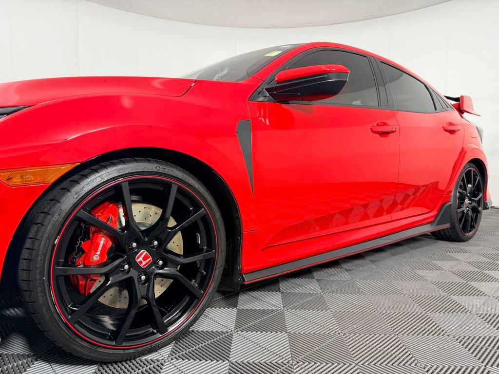 Used 2018 Honda Civic Type R image 10