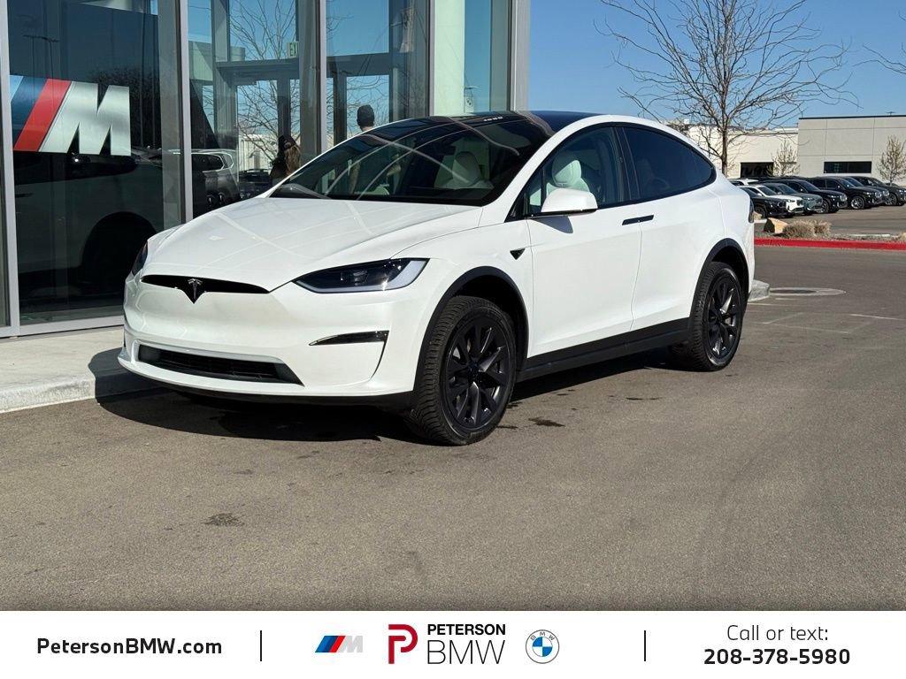 Used 2024 Tesla Model X image 1
