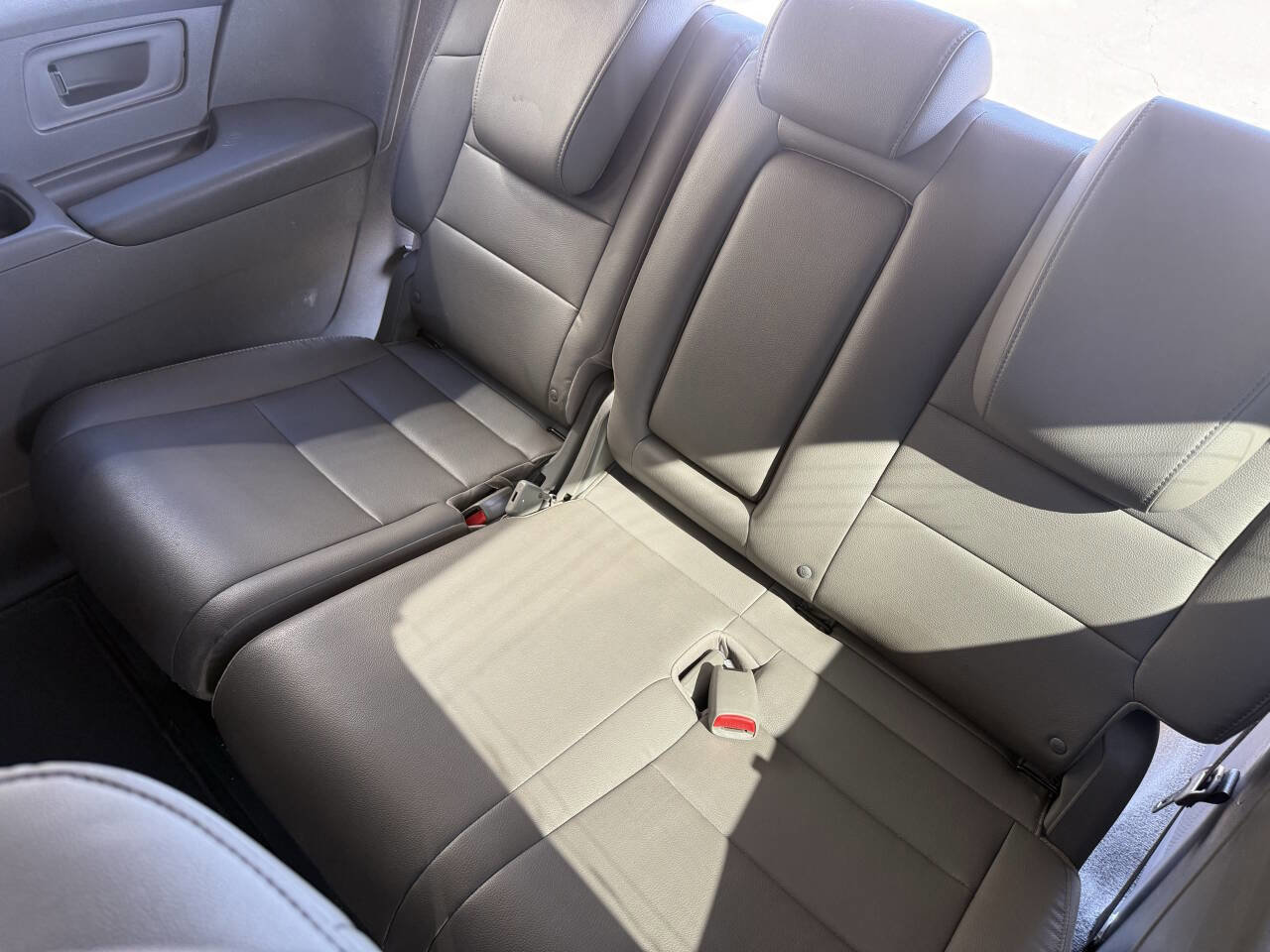 Used 2014 Honda Odyssey Touring Elite image 20