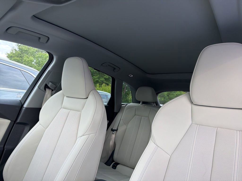 Used 2025 Audi Q5 Prestige AWD/4WD image 14