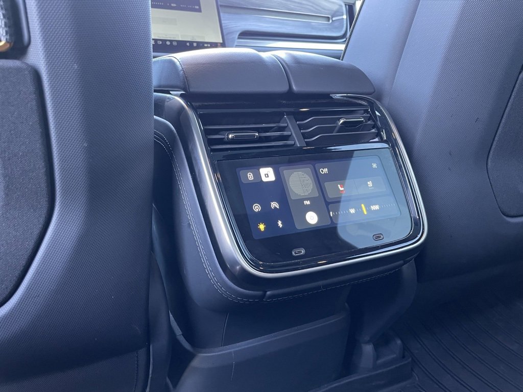 Used 2022 Rivian R1T Launch Edition image 25