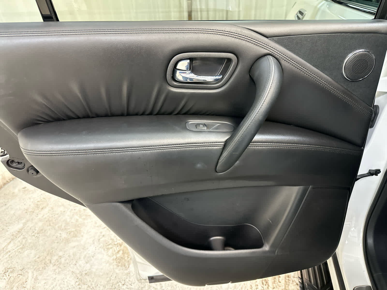 Certified 2024 Nissan Armada SL w/ Midnight Edition Package image 29