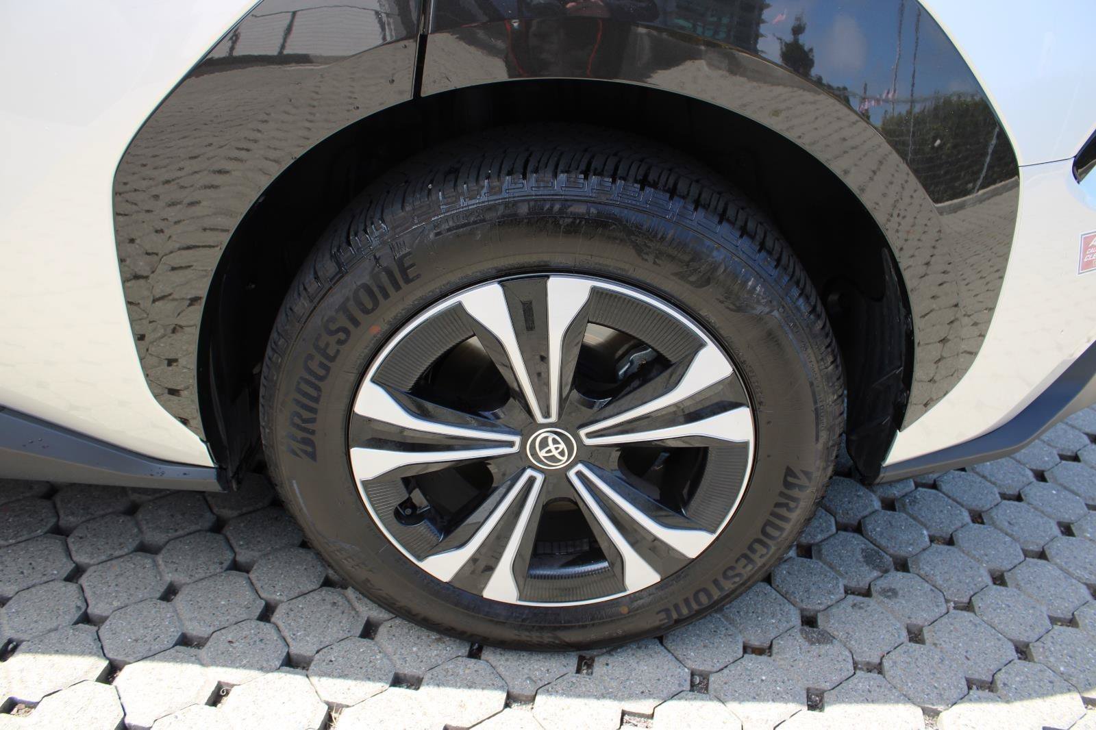 Used 2024 Toyota bZ4X AWD w/ Weather Package image 15