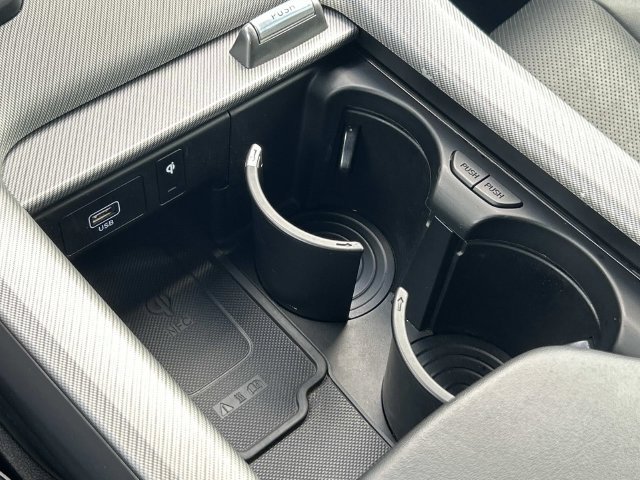 Used 2024 Hyundai Palisade SEL FWD image 29