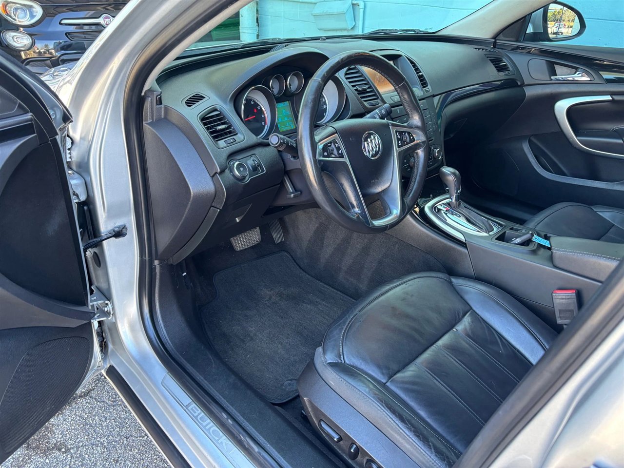 Used 2013 Buick Regal Premium image 9