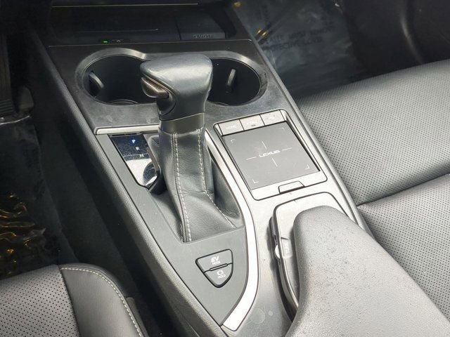 Used 2020 Lexus UX 250h w/ Premium Package image 15