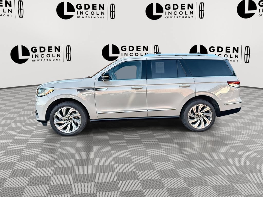 Used 2022 Lincoln Navigator Reserve AWD/4WD image 5