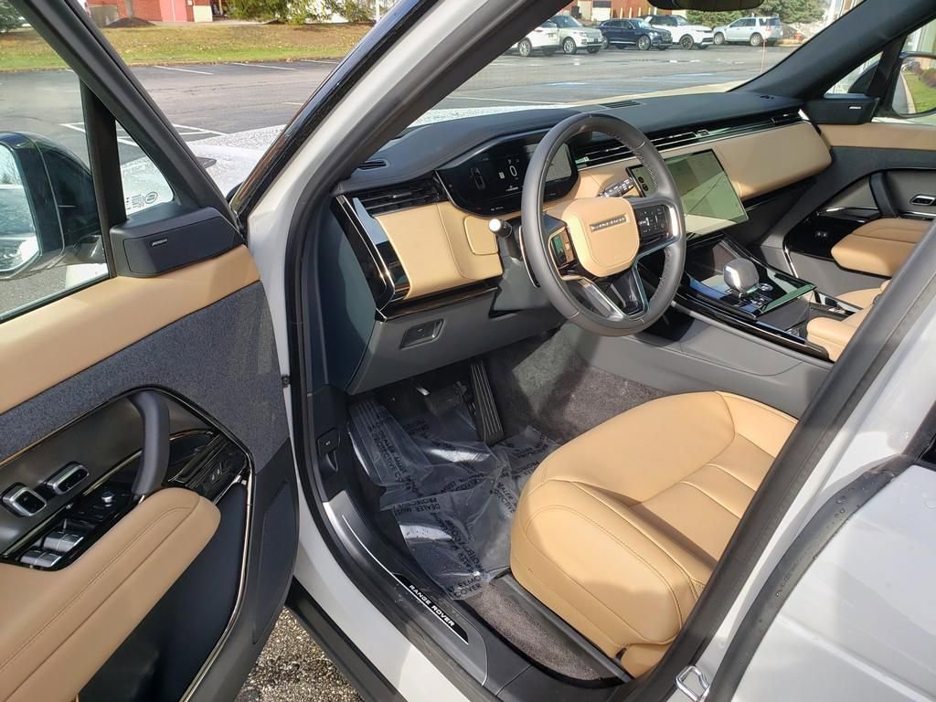 New 2026 Land Rover Range Rover Sport SE image 9
