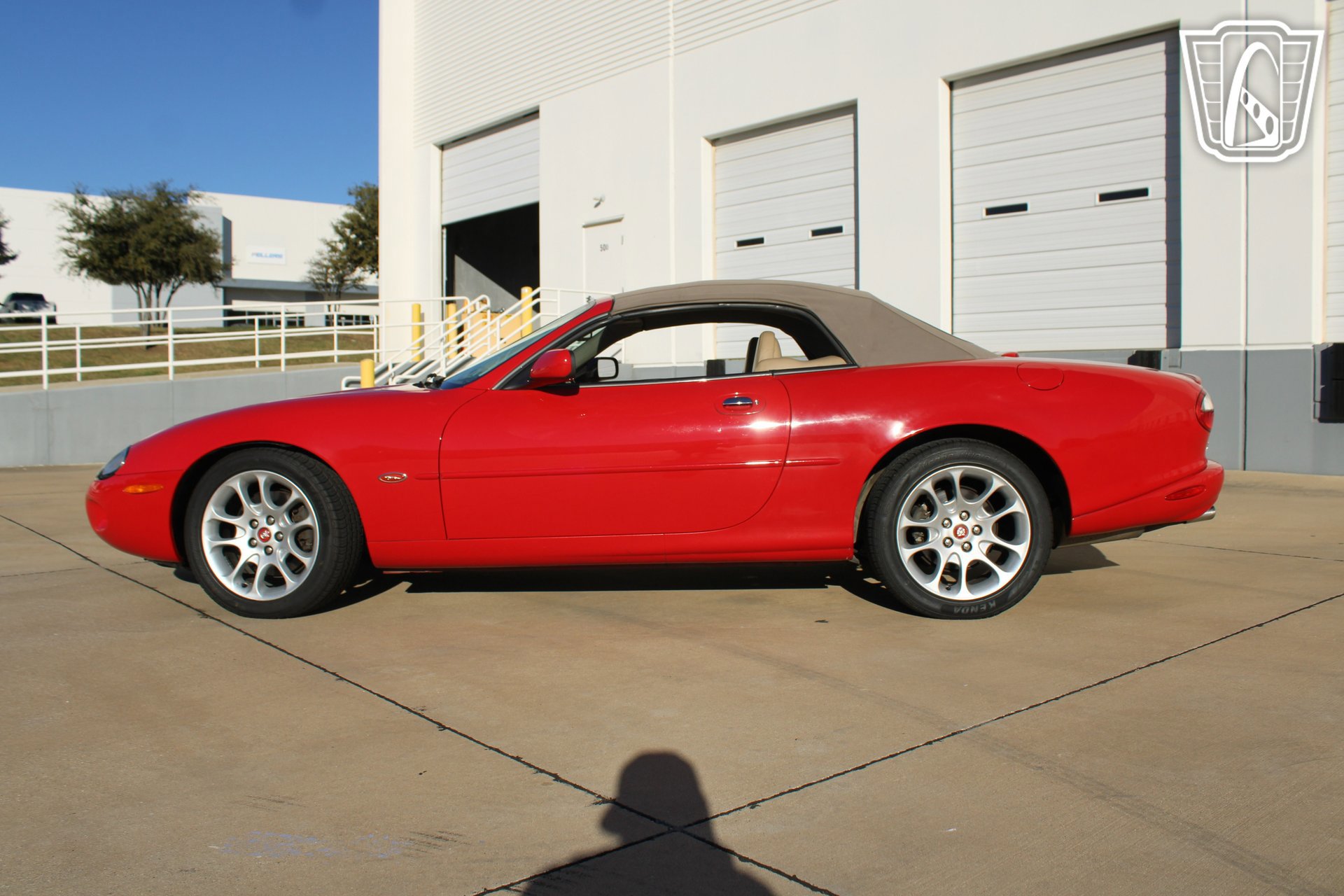 Used 2000 Jaguar XK8 Convertible image 7