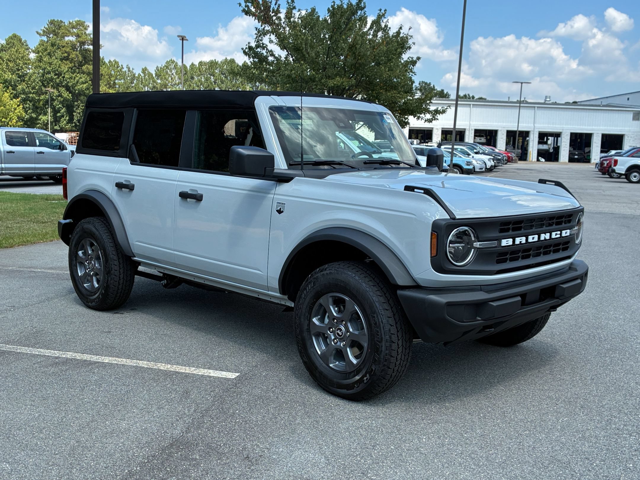 New 2026 Ford Bronco Big Bend AWD/4WD image 2
