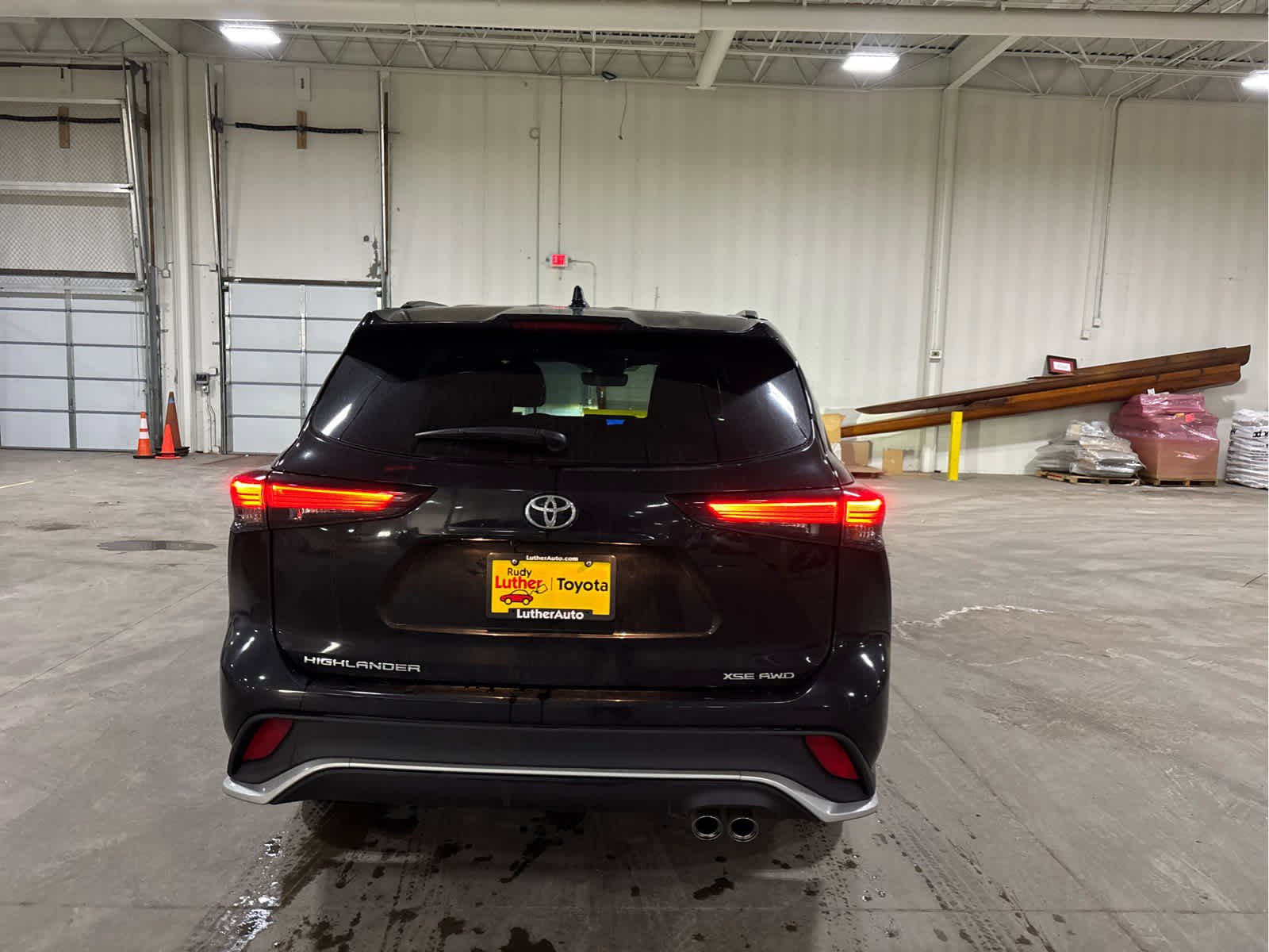 Used 2025 Toyota Highlander XSE image 5