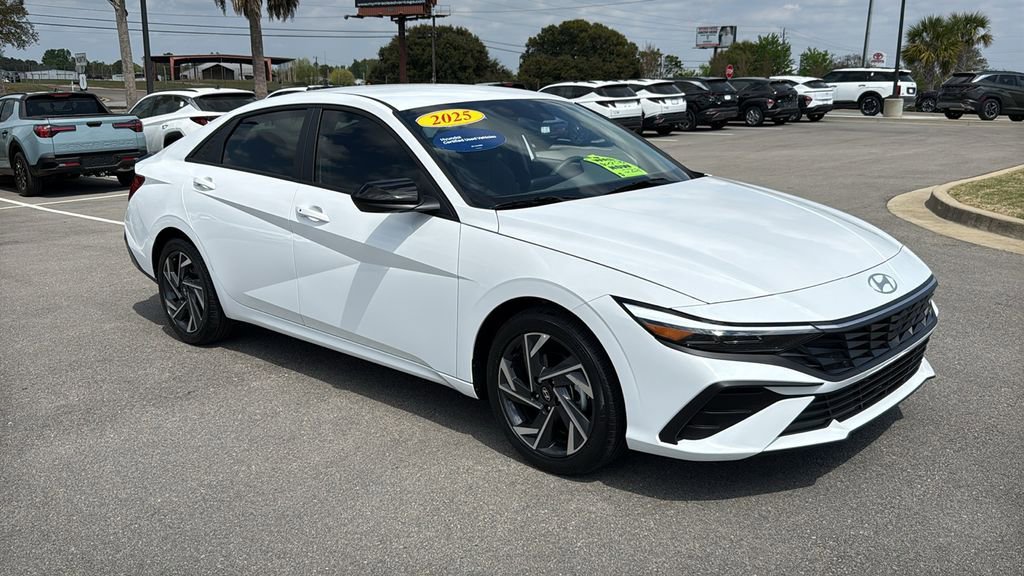 Certified 2025 Hyundai Elantra Sport image 1