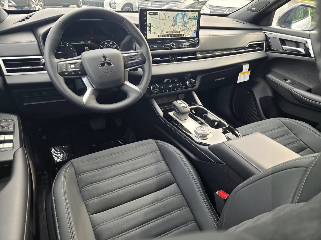 New 2027 Mitsubishi Outlander LE AWD/4WD image 14