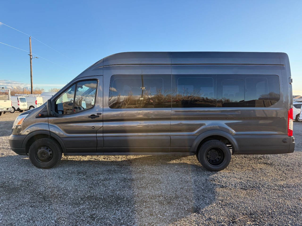 Used 2017 Ford Transit 350 XLT image 6