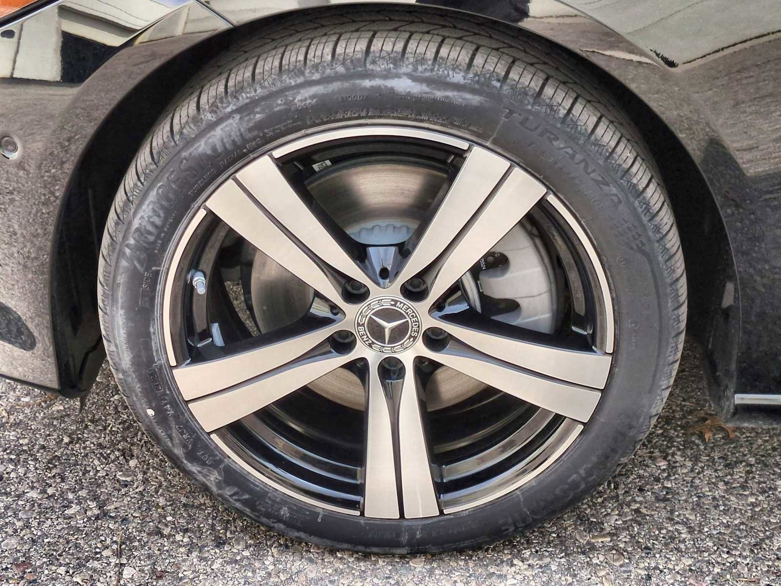 New 2025 Mercedes-Benz C 300 4MATIC Sedan image 14