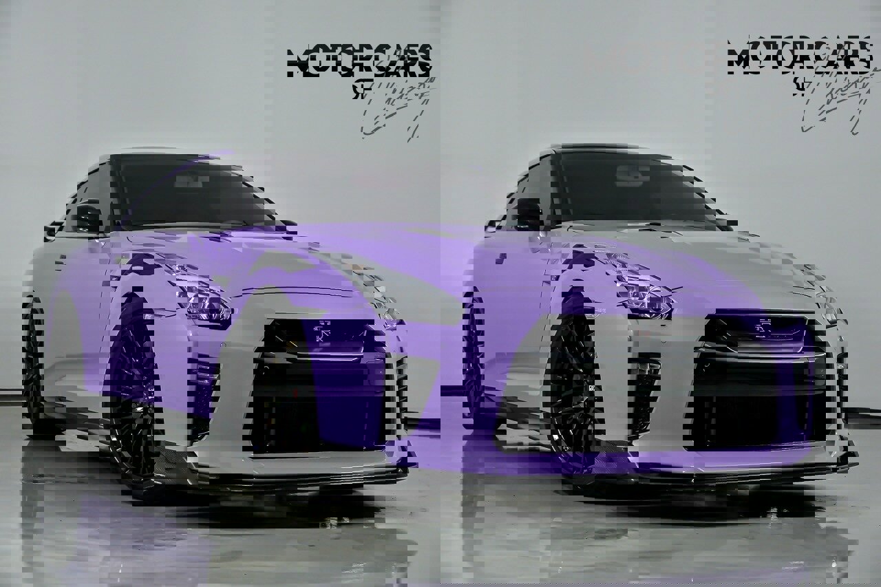 Used 2020 Nissan GT-R Premium image 1
