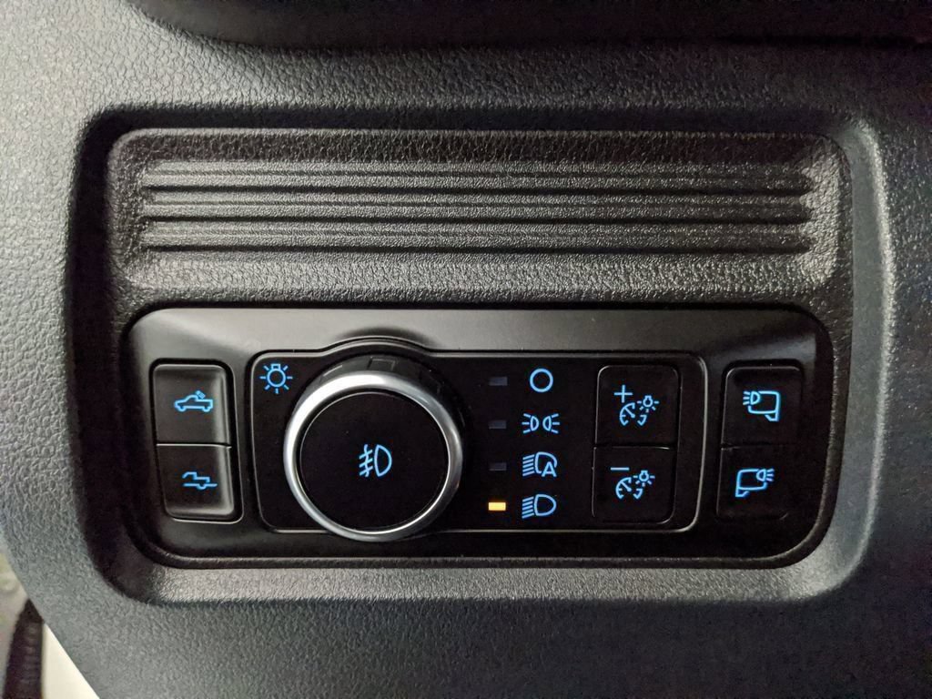 Used 2026 Ford F250 Platinum AWD/4WD image 19
