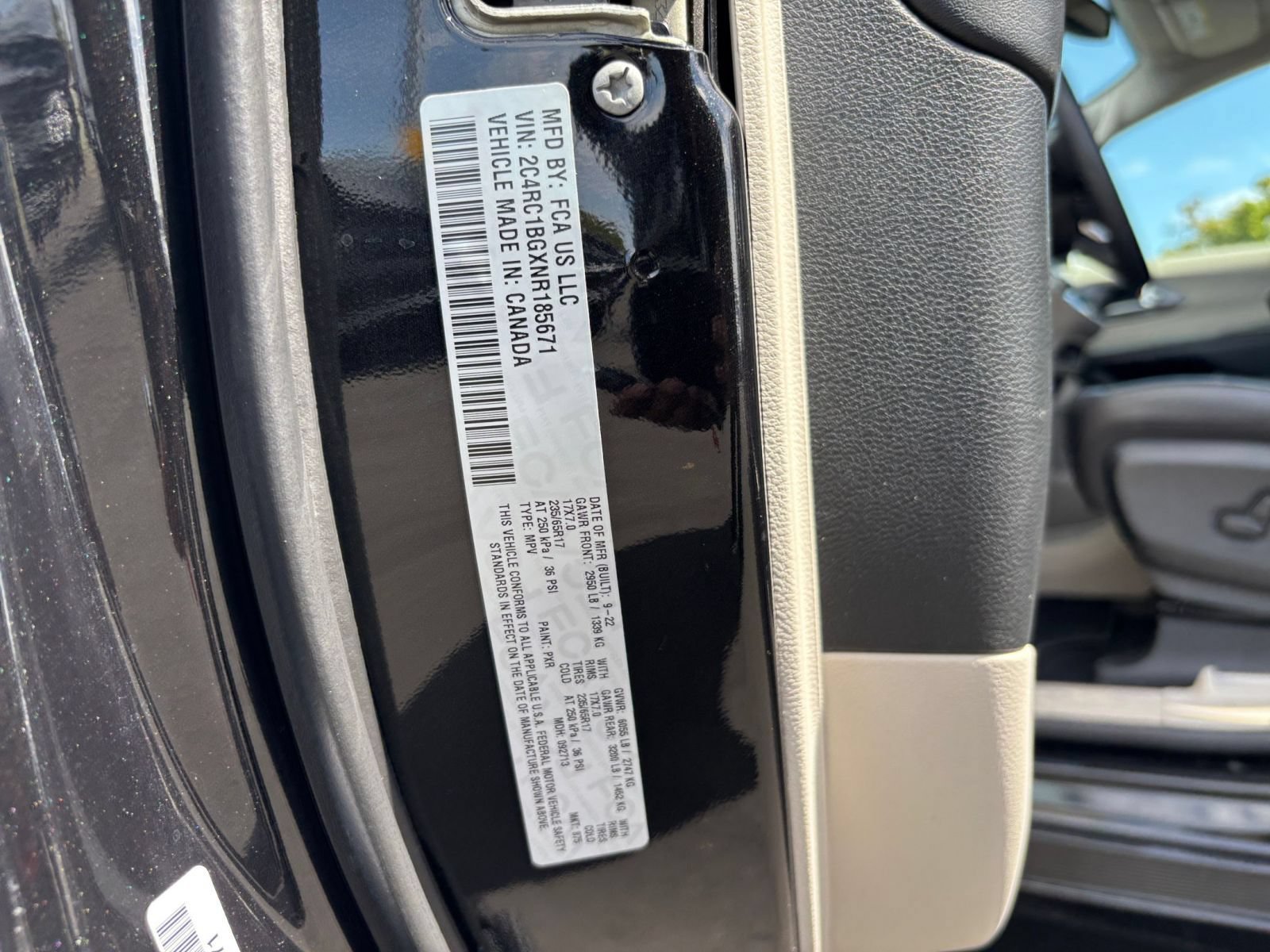 Used 2022 Chrysler Pacifica Touring-L FWD image 31