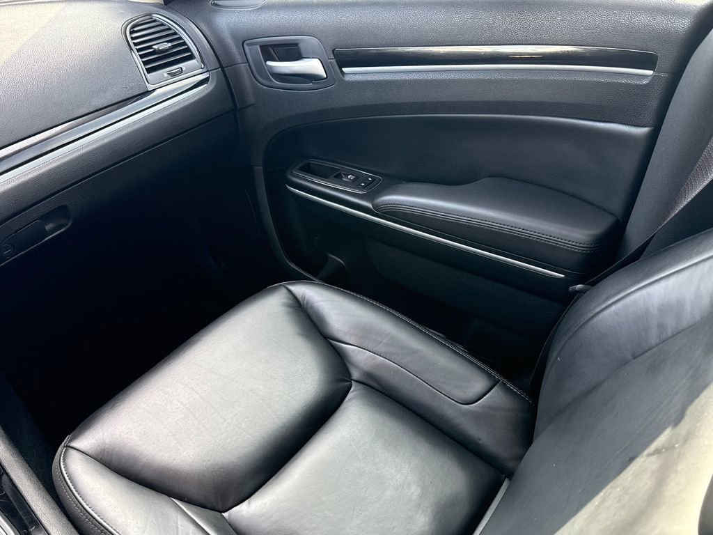 Used 2023 Chrysler 300 Touring L RWD image 14