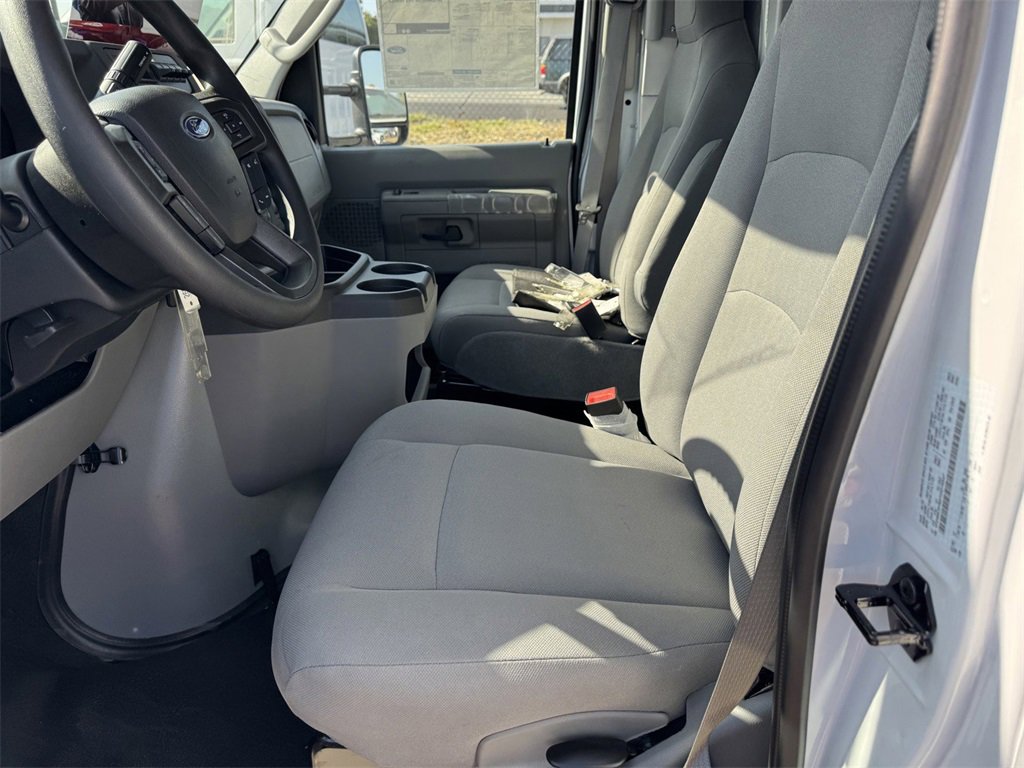 New 2026 Ford E-350 and Econoline 350 Super Duty w/ Power Equipment Group image 16