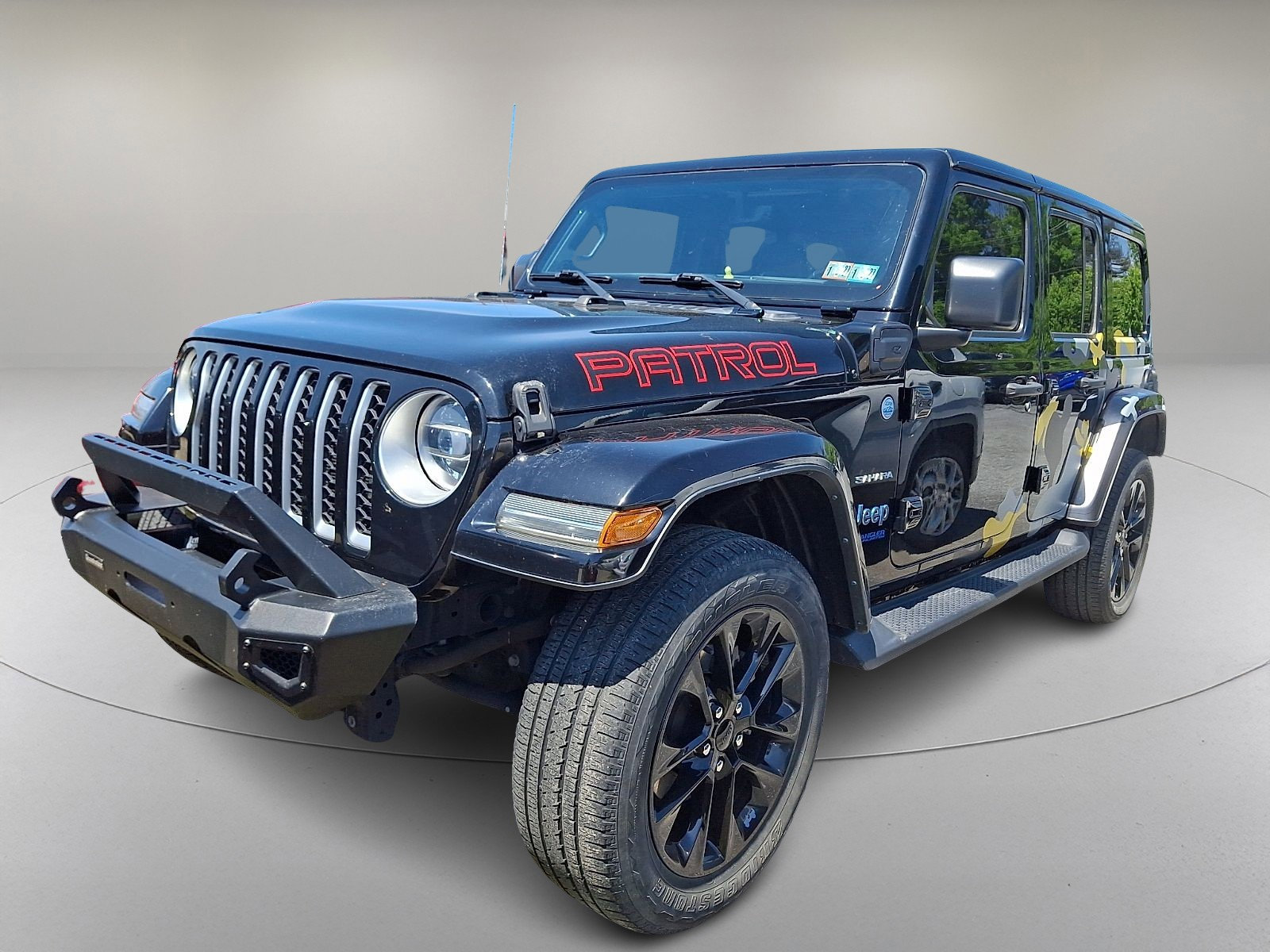 Used 2021 Jeep Wrangler Unlimited Sahara w/ Cold Weather Group AWD/4WD image 3