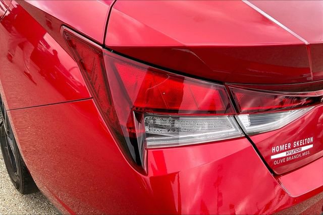 Certified 2021 Hyundai Elantra SEL FWD image 32