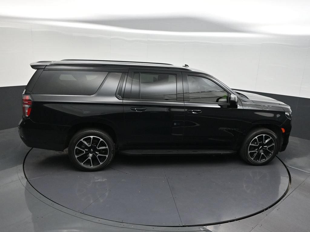Used 2021 Chevrolet Suburban RST w/ Rear Media and Nav Package RWD image 21